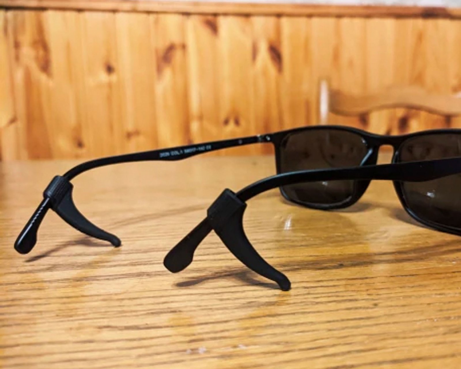 Sujetador de lentes antideslizantes